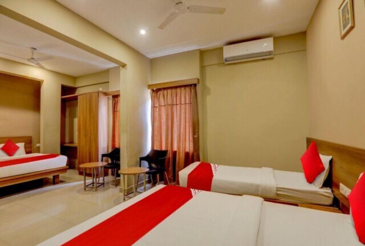 Samasth Rooms And Suits Майсур Экстерьер фото
